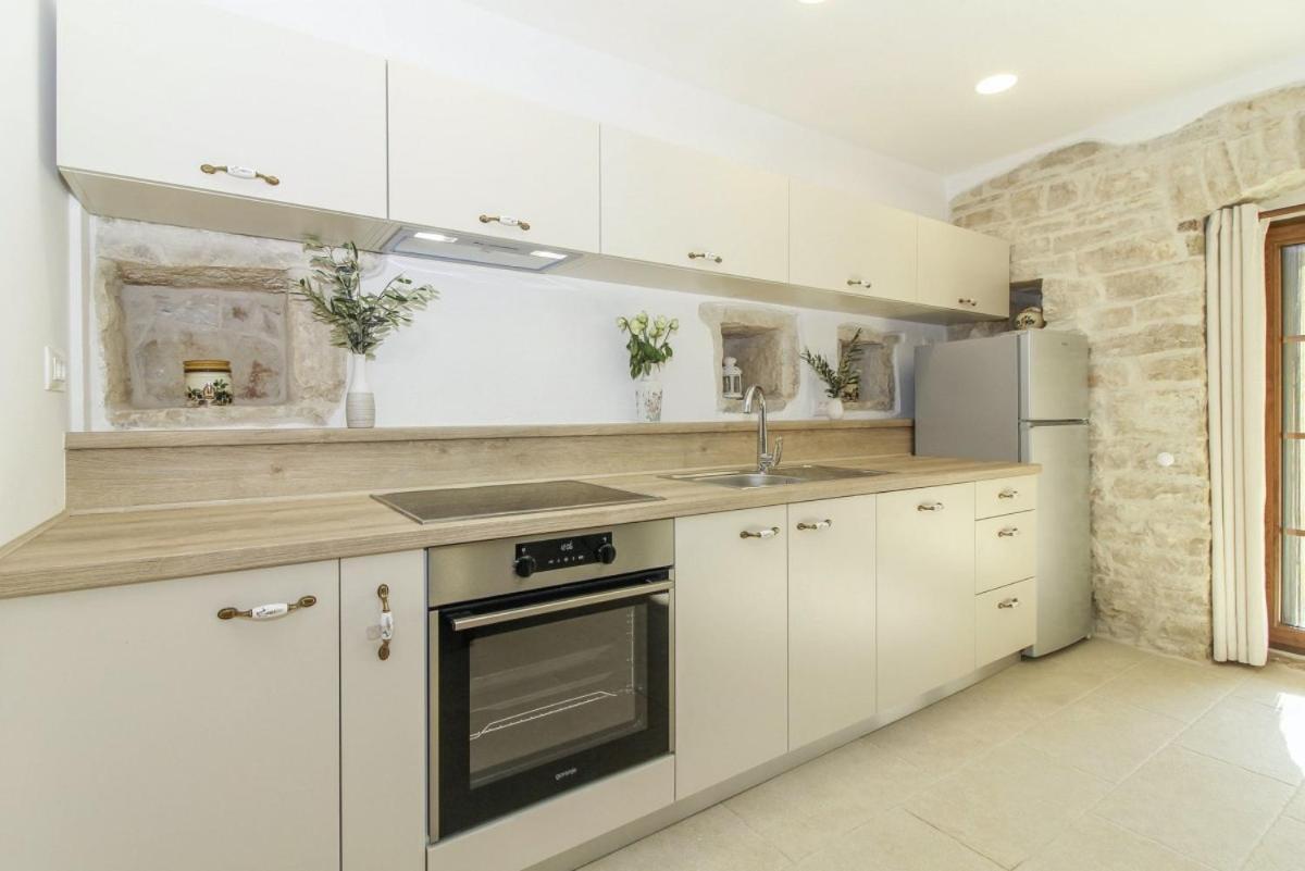 Villa Olea In Barat - Haus Fuer 6-8 Personen Kanfanar Ngoại thất bức ảnh