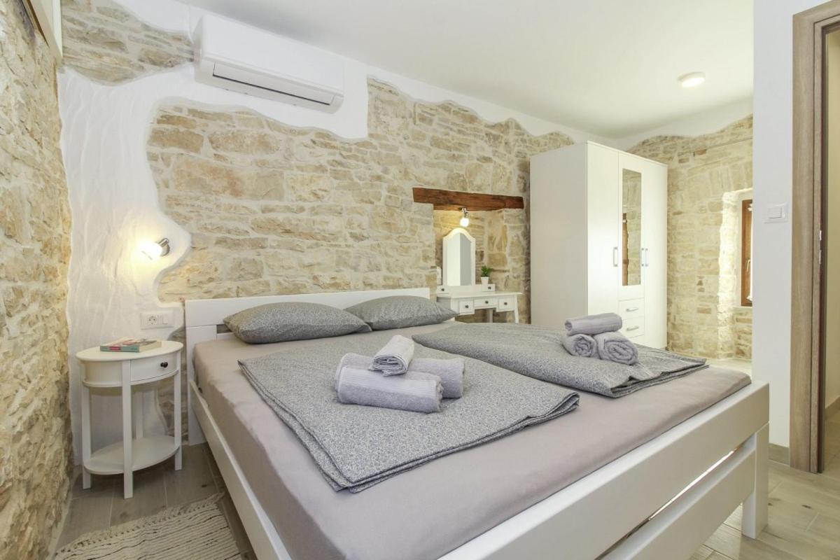 Villa Olea In Barat - Haus Fuer 6-8 Personen Kanfanar Ngoại thất bức ảnh