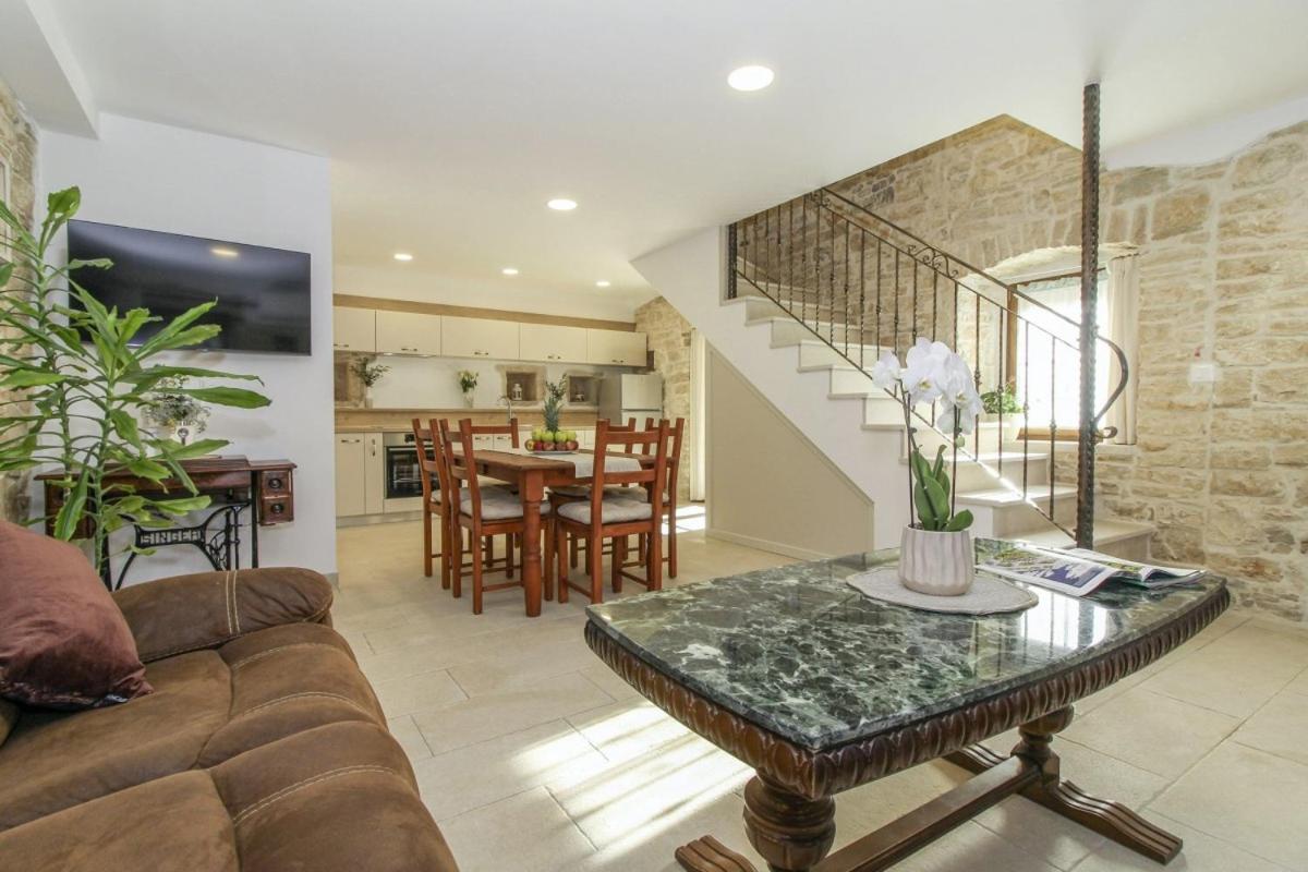 Villa Olea In Barat - Haus Fuer 6-8 Personen Kanfanar Ngoại thất bức ảnh