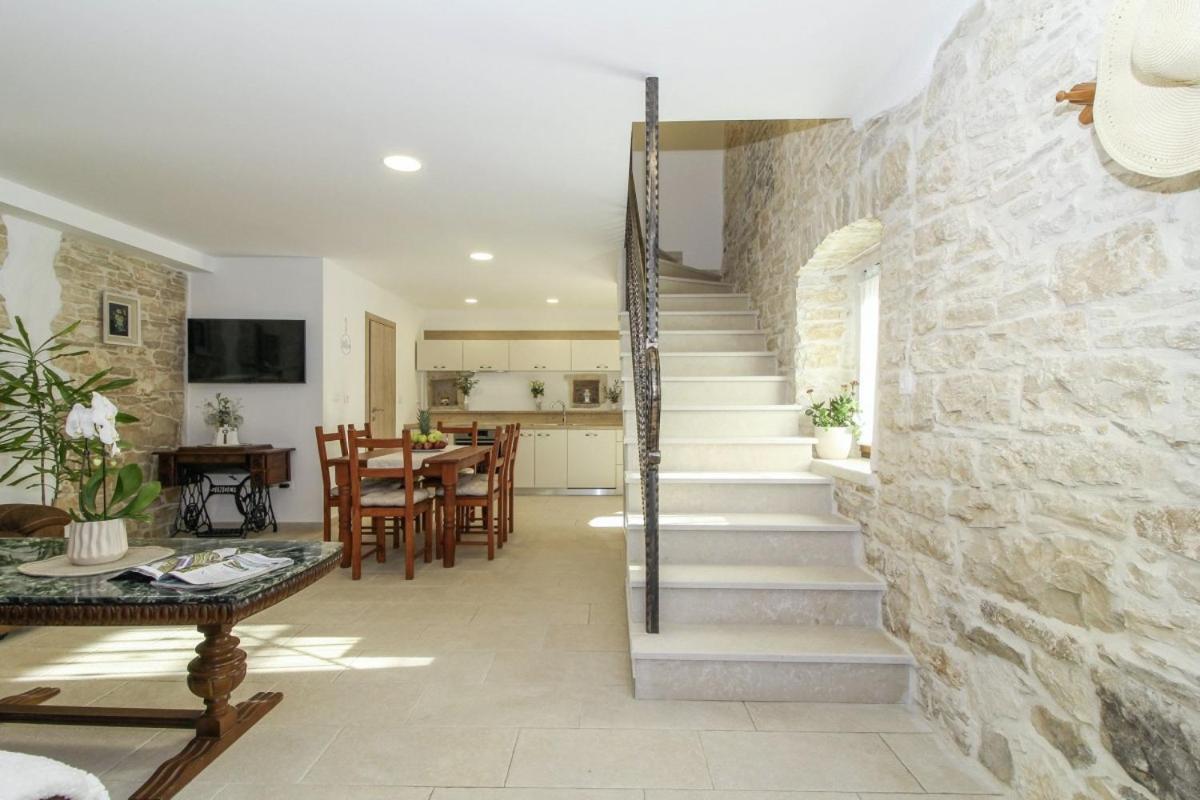 Villa Olea In Barat - Haus Fuer 6-8 Personen Kanfanar Ngoại thất bức ảnh