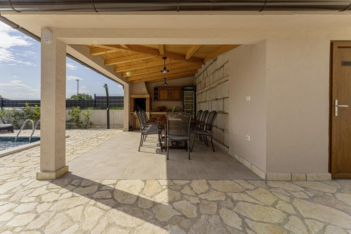 Villa Olea In Barat - Haus Fuer 6-8 Personen Kanfanar Ngoại thất bức ảnh